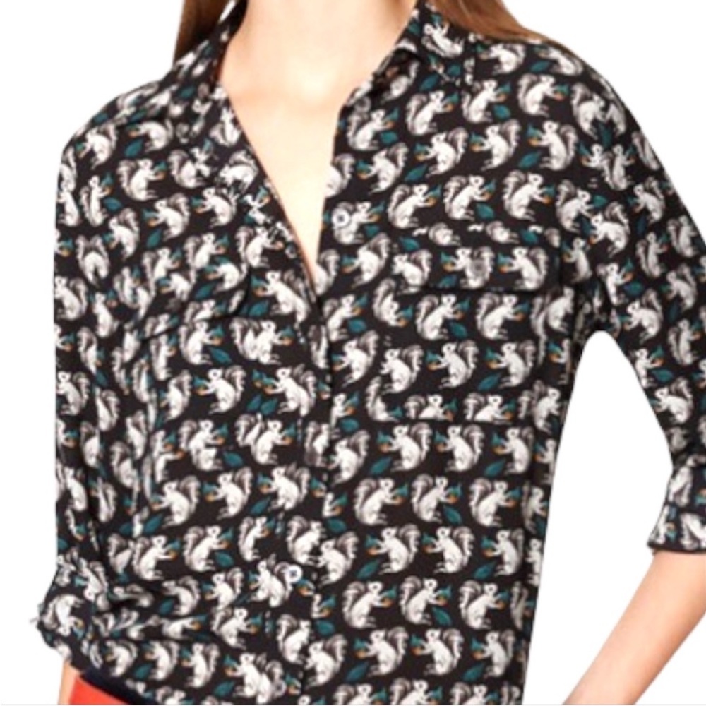 Loft Squirrel Pattern Top Size Small - image 4